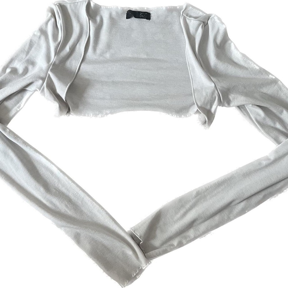 White Bolero / Shrug with Thumb Holes🤍